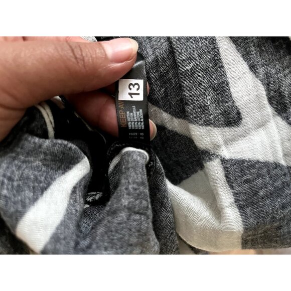 Sold‎